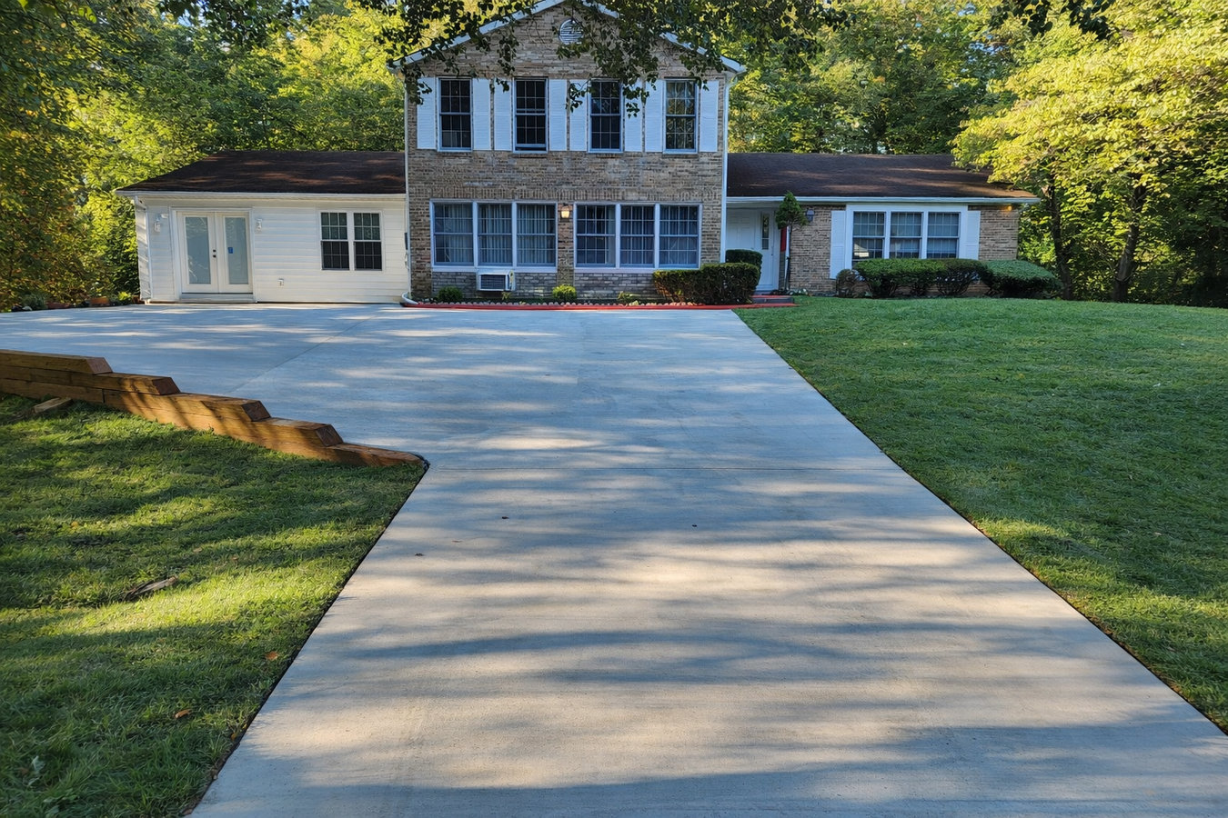 Concrete driveway building